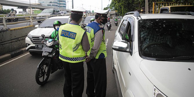 Bukan Razia di Jalan, Ini Cara Polisi Tilang Manual Cegah Pelat Palsu