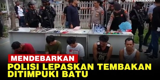 VIDEO: Detik-Detik Menegangkan Polisi Diserang saat Gerebek Kampung Narkoba di Priok
