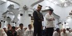 Anies Disambut Ratusan Warga Aceh, Tunaikan Salat Jumat di Masjid Raya Baiturrahman