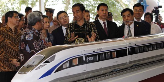 Membandingkan Harga Tiket KA Argo Parahyangan dengan Kereta Cepat Jakarta-Bandung