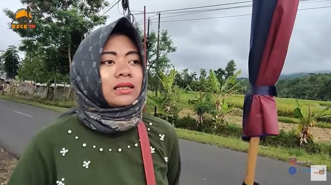 kisah pilu janda desa penjual cilok keliling sampai menangis di pinggir jalan