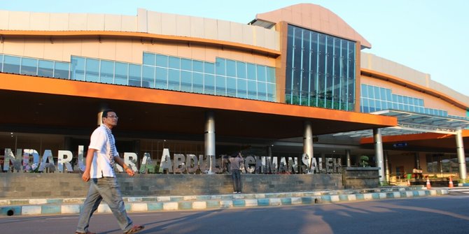 Terdampak Abu Vulkanik Semeru, Bandara Abdulrachman Saleh Malang Tetap Beroperasi