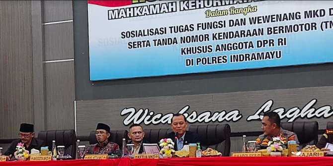 DPR Pakai Pelat Nomor Kendaraan Khusus, MKD Sebut Untuk Tingkatkan Pengawasan Publik