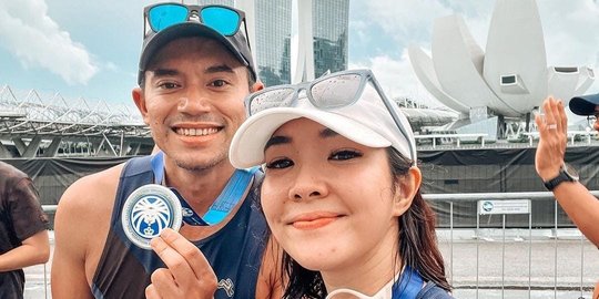 6 Potret Gisel dan Pacar Gantengnya Ikut Singapore Marathon Sukses Curi Perhatian