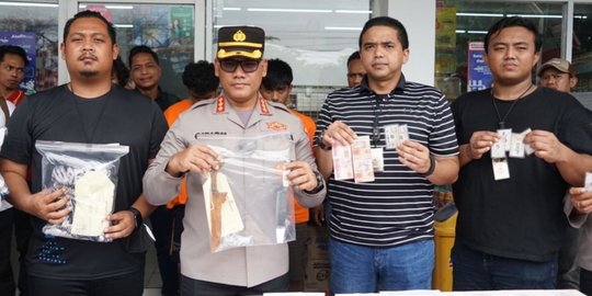 Perampok Gasak Rp35 Juta dan Logam Mulia di Minimarket Bekasi Dibekuk