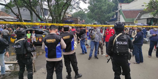 Usai Ledakan Bom, Jalan Depan Polsek Astana Anyar Kembali Dibuka