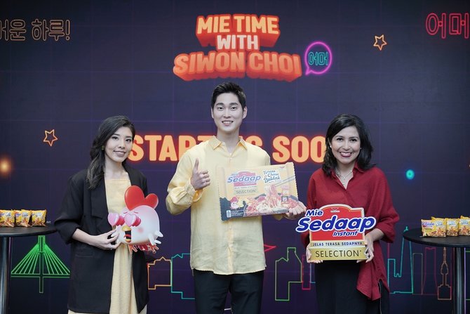 peluncuran mie sedaap selection korean cheese buldak