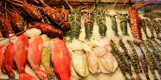 Bahaya Makan Seafood Mentah bagi Kesehatan, Penting Diketahui