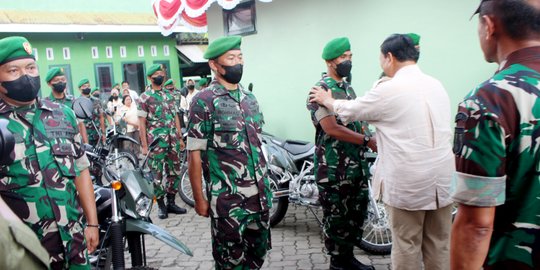 Menhan Prabowo Subianto Siapkan Perluasan Pabrik Senjata Pindad