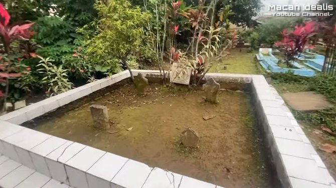 makam syahbandar wak item jawara betawi ditemukan posisinya menghadap ke yerusalem