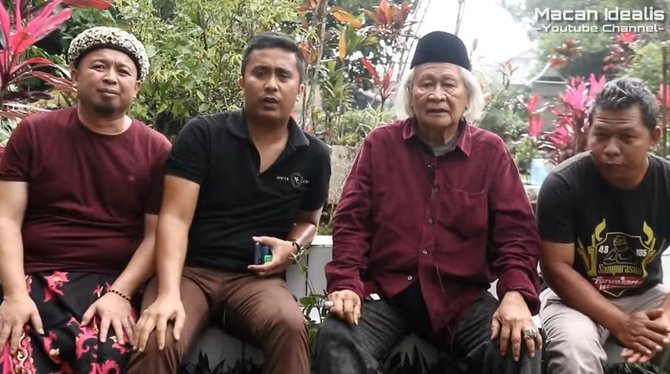 makam syahbandar wak item jawara betawi ditemukan posisinya menghadap ke yerusalem