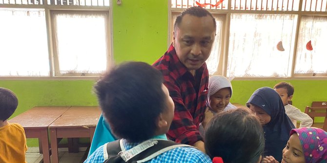 Tinjau SDN Pondok Cina 1, Giring: Pemkot Depok Sediakan Dulu Gedung Sekolah