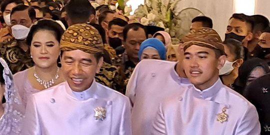 Doa Jokowi untuk Kaesang dan Erina: Ijab Kabul dan Tasyakuran Berjalan Baik