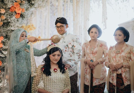 bakal jadi wali nikah ini 6 fakta allen gudono kakak erina gudono