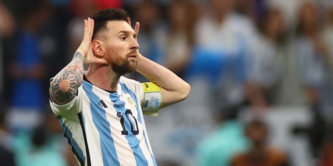 Alasan Messi Kesel Banget Sama Van Gaal hingga Bikin Ribut di Lapangan