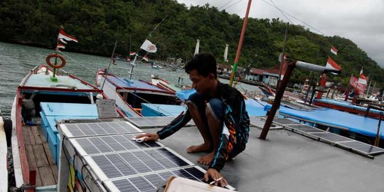 hadirkan energi terbarukan terangi nelayan arungi lautan