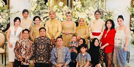 Sederet Seleb Ini Hadiri Pernikahan Kaesang dan Erina, Gayanya Memukau
