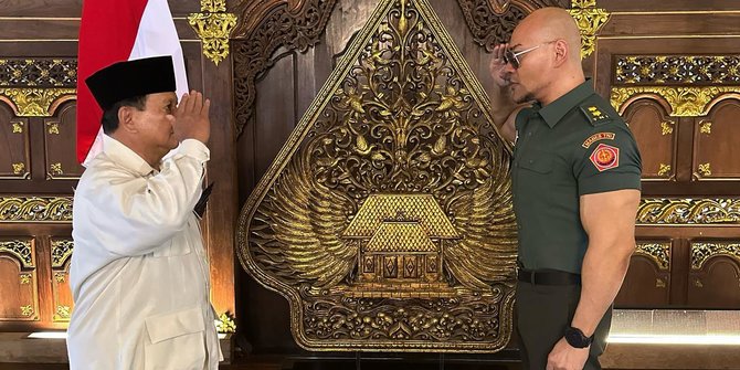 Apa Itu Pangkat Tituler TNI AD Kini Disandang Deddy Corbuzier