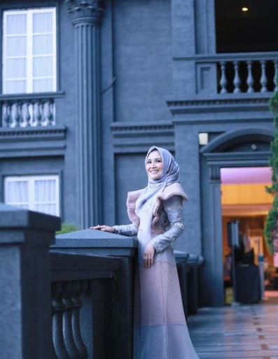 intip potret cantik dine mutiara aziz kekasih baru sahrul gunawan