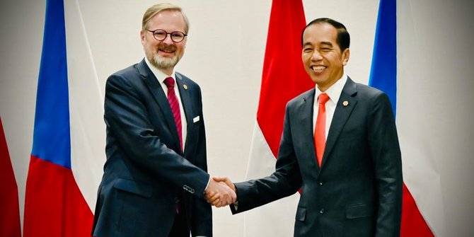 Jokowi Bertemu PM Ceko, Bahas Kerja Sama Pertahanan Hinga Indo-Pasifik ...