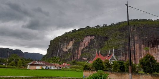 Melihat Pesona Lembah Harau, Eksotisme Tebing Batu di Ujung Timur Sumbar