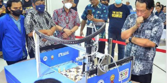 Robot Catur Unidus Semarang Berhasil Kalahkan Grand Master Indonesia, Ini Faktanya