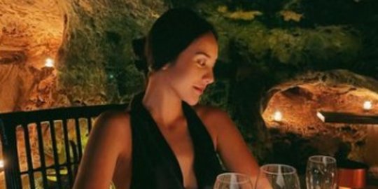 Makan Malam Romantis dengan Kekasih, Intip Momen Ulang Tahun Anya Geraldine