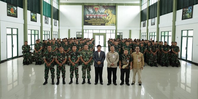 Kunjungi Batalyon Komposit 1 Natuna, Kepala BPIP Teguhkan Peran TNI Jaga Daerah 3T