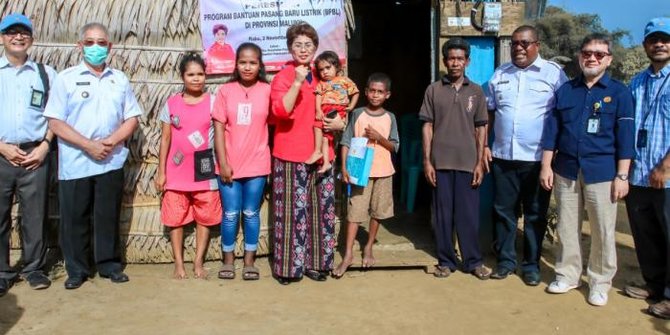 1.905 Rumah di Maluku Nikmati Bantuan Pasang Listrik Baru