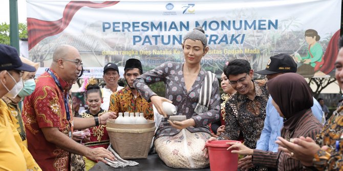 Bentuk Penghargaan untuk Para Peracik Jamu, UGM Resmikan Patung Craki