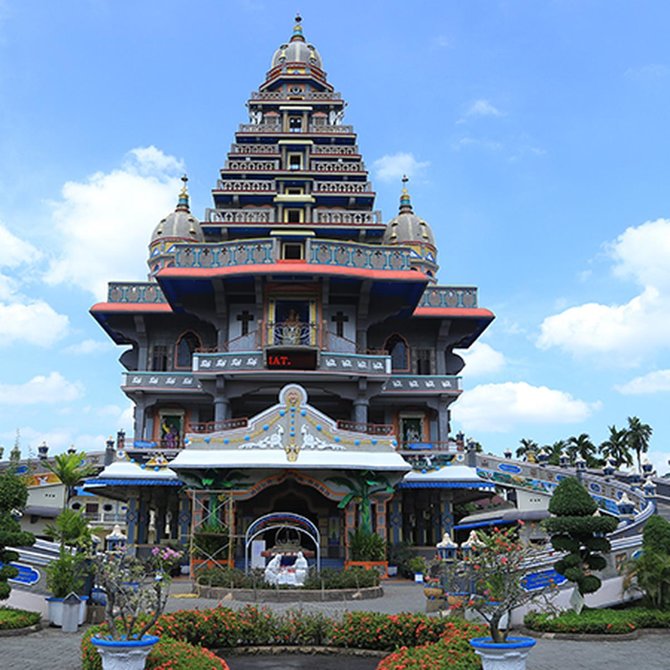 sajikan pesona rumah ibadah yang memukau ini 5 wisata religi di medan