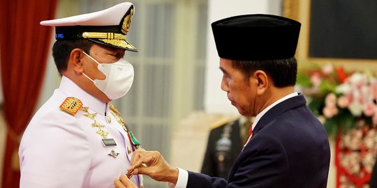 Momen Presiden Jokowi Lantik Laksamana Yudo Margono Jadi Panglima TNI