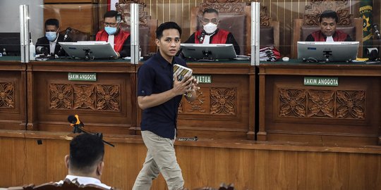 Bharada E 'Ditendang' dari Grup WA Duren Tiga, Anggotanya Ferdy Sambo dan Istri