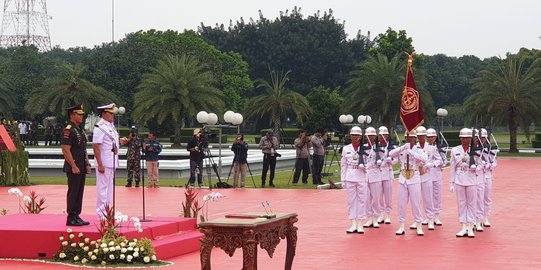 Sertijab Panglima TNI, Tongkat Komando Beralih dari Jenderal Andika ke Laksamana Yudo