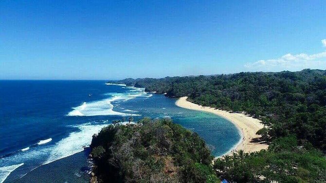 pantai ngliyep objek wisata di malang