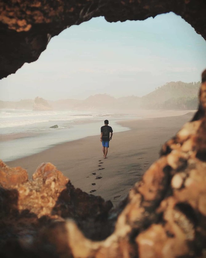 pantai bajul mati objek wisata di malang