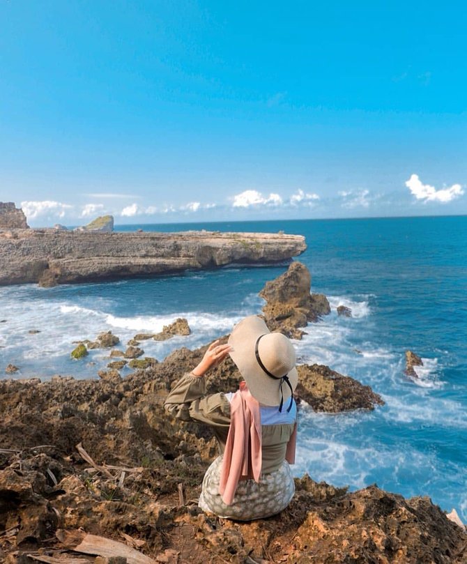 pantai watu lepek objek wisata di malang