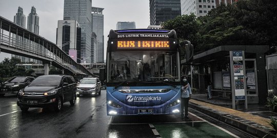 Transjakarta Beroperasi 24 Jam Saat Malam Tahun Baru, MRT Sampai Pukul 02.00