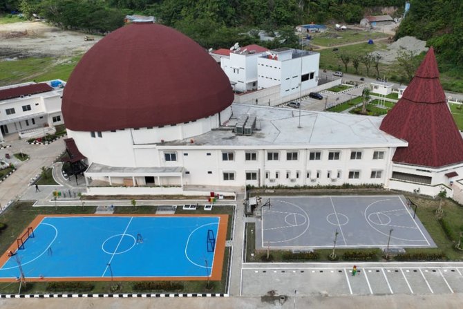 megahnya gedung pych papua yang akan diresmikan presiden jokowi