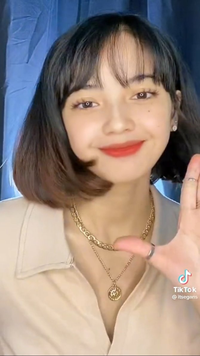 cantik dan jago dance ini potret tiktoker viral yang mirip lisa blackpink