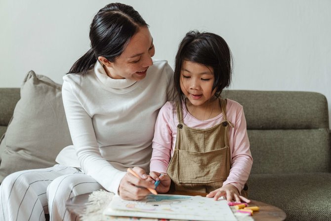 ilustrasi ibu dan anak