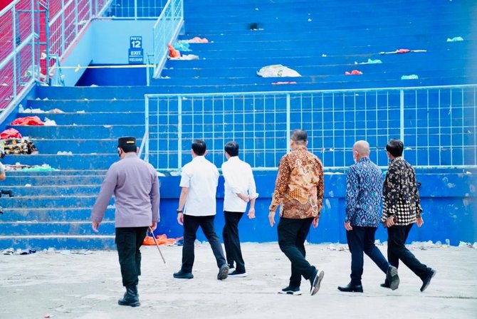 jokowi cek stadion kanjuruhan
