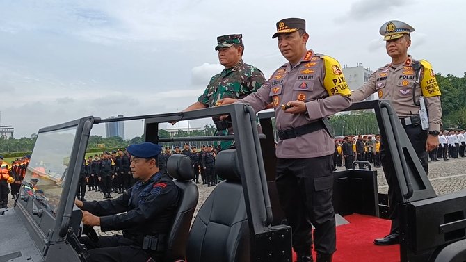 Potret Kekompakan Kapolri Dan Panglima TNI Jadi Inspektur Di Operasi ...