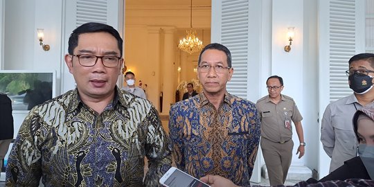 Strategi Ridwan Kamil Hadapi Fenomena 'Dendam Liburan' Akhir Tahun