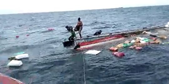 Kapal Mengangkut Tujuh Orang Karam di Perairan Kepulauan Seribu