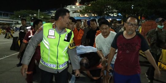 Satu Mobil Terjun ke Laut di Dermaga 2 Pelabuhan Merak