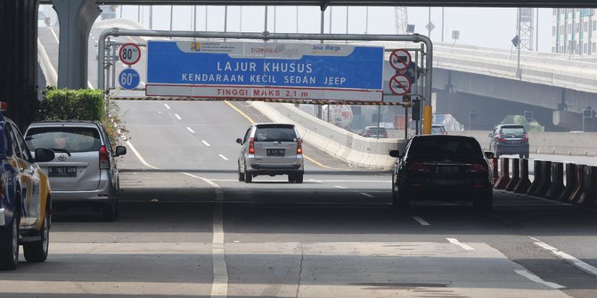 Kecelakaan Beruntun di Tol Layang MBZ, Polisi Terapkan Contra Flow Urai Kemacetan