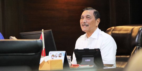 Luhut Senang, Natal Tahun Ini Masyarakat Sudah Bisa Pulang Kampung