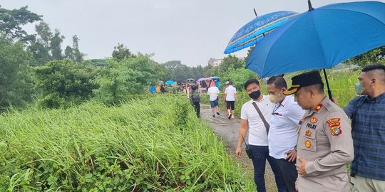 Mayat Pria Bertato Badut Ditemukan di Lahan Kosong Cengkareng, Ada Luka di Punggung