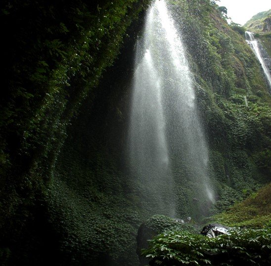 air terjun madakaripura probolinggo